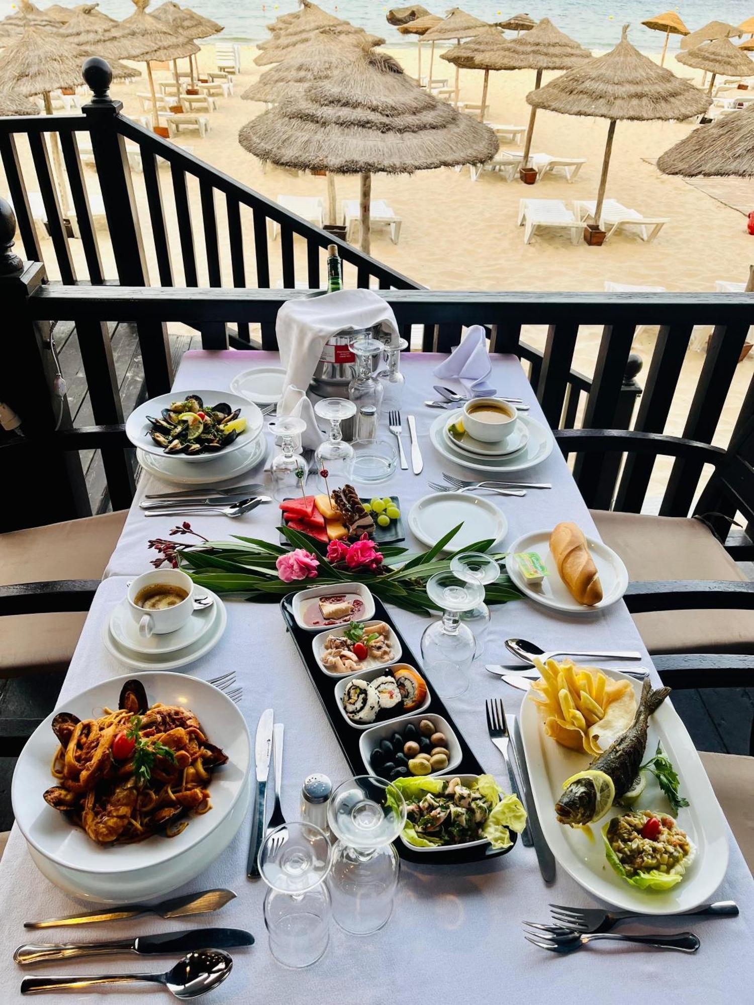 Marhaba Salem - Family Only